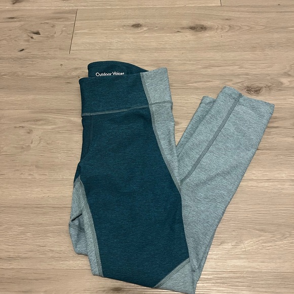 3/4 Two-tone Leggings - Picture 2 of 4